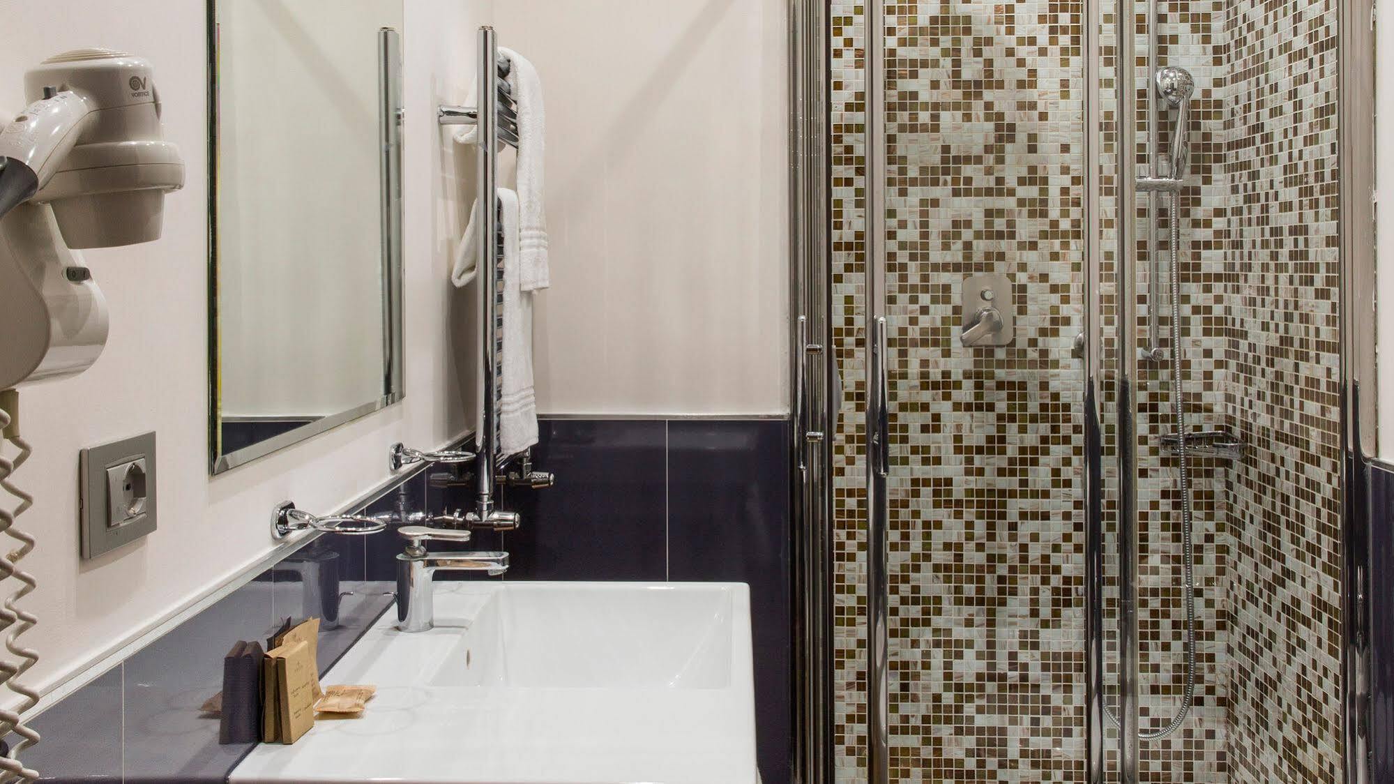 Monti First Hotell Roma Eksteriør bilde